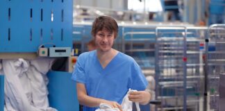 SE REQUIERE AYUDANTE DE LAVANDERÍA CON DISPONIBILIDAD LOS FINES DE SEMANA