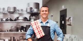 SE SOLICITA LAVAPLATOS PARA ASEO Y ORDEN DE UTENSILIOS EN COCINA, TIEMPO COMPLETO Y MEDIO TIEMPO