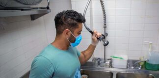 SE SOLICITA LAVAPLATOS PARA ASEO Y ORDEN DE UTENSILIOS EN RESTAURANTE (CON O SIN EXPERIENCIA)
