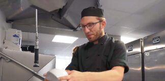 SE SOLICITA LAVAPLATOS PARA DESINFECCIÓN Y ORDEN DE UTENSILIOS EN RESTAURANTE