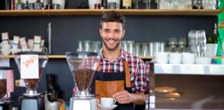 SE SOLICITA MOZO/A PARA ATENCIÓN AL CLIENTE Y ASEO DE CAFETERÍA, JORNADA ROTATIVA