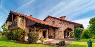SE REQUIERE PAREJA PARA CUIDADO DE FINCA, REALIZAR LABORES DE MANTENIMIENTO GENERAL