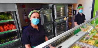 SE REQUIERE PERSONAL PARA PREPARAR SÁNDWICH Y ATENCIÓN AL CLIENTE EN RESTAURANTE DE COMIDA RÁPIDA