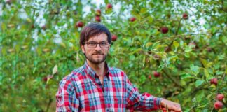 SE SOLICITA PEÓN AGRÍCOLA PARA CONTROL Y RECOLECCIÓN DE FRUTA (CON O SIN EXPERIENCIA)