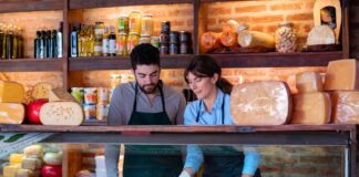 SE SOLICITA AUXILIAR DE TIENDA DE EMBUTIDOS Y QUESOS PARA SUPERMERCADO