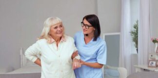 SE REQUIERE CUIDADOR DE ADULTO MAYOR PARA LABORES DE ASEO Y COCINA LOS FINES DE SEMANA