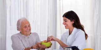SE REQUIERE CUIDADOR DE ADULTO MAYOR CON O SIN EXPERIENCIA PARA APOYO CONSTANTE EN LABORES BÁSICAS
