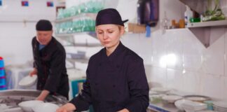 SE REQUIERE PERSONAL PARA DISTINTOS PUESTOS EN RESTAURANTE (PILEROS, SALONEROS, ENTRE OTROS)