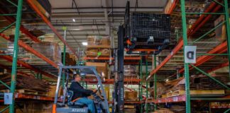 SE REQUIERE MONTACARGUISTA PARA TRASLADO Y DESCARGA DE MERCADERÍA EN ALMACÉN, TIEMPO COMPLETO