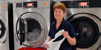 SE SOLICITA AYUDANTE DE LAVANDERÍA CON DISPONIBILIDAD LOS FINES DE SEMANA