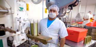 SE REQUIERE OPERARIOS DE PRODUCCIÓN DE ALIMENTOS PARA FÁBRICA (HOMBRES Y/O MUJERES)