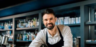 SE REQUIERE CAMARERO CON O SIN EXPERIENCIA PARA ATENCIÓN AL CLIENTE