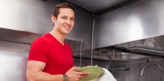 SE SOLICITA LAVAPLATOS CON O SIN EXPERIENCIA PARA DESINFECCIÓN DE UTENSILIOS EN COCINA