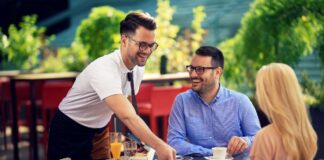 SE REQUIERE MOZO CON O SIN EXPERIENCIA PARA ATENCIÓN AL CLIENTE EN SALON