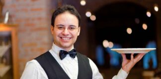 SE REQUIERE MOZO PARA ATENCIÓN AL CLIENTE Y LIMPIEZA DE LOCAL (CON O SIN EXPERIENCIA)