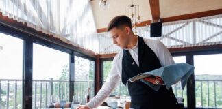 SE SOLICITA CAMARERO CON O SIN EXPERIENCIA PARA ATENCIÓN AL CLIENTE EN MESA