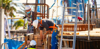 SE SOLICITA AYUDANTE DE CONSTRUCCIÓN CON O SIN EXPERIENCIA PARA MEZCLA Y TRANSPORTE DE MATERIALES