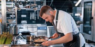 SE REQUIERE COCINERO RESPONSABLE PARA JORNADA DE TIEMPO PARCIAL