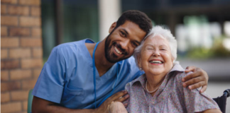 SE SOLICITA CUIDADOR DE ADULTO MAYOR PARA JORNADA DE MEDIO TIEMPO Y TIEMPO COMPLETO