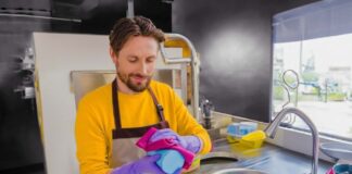 SE REQUIERE LAVAPLATOS PARA ORDEN Y ASEO DE UTENSILIOS EN COCINA (HOMBRE Y/O MUJER)