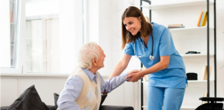 SE REQUIERE CUIDADOR DE ADULTO MAYOR UNA VEZ POR SEMANA