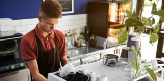 SE REQUIERE LAVAPLATOS PARA ASEO DE UTENSILIOS EN RESTAURANTES