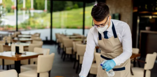 SE REQUIERE AYUDANTE DE LIMPIEZA PARA ASEO DE RESTAURANTE (TURNOS DISPONIBLES)