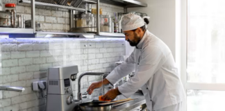 SE REQUIERE LAVAPLATOS PARA ASEO Y ORDEN DE COCINA (TURNO TARDE)