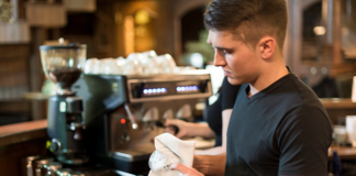 SE SOLICITA PERSONAL DE CAFETERÍA PARA ATENCIÓN AL CLIENTE Y CONTROL DE PEDIDOS