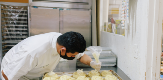 SE SOLICITA COCINERO CON DISPONIBILIDAD LOS FINES DE SEMANA, NO SE REQUIERE EXPERIENCIA