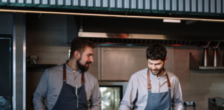 SE SOLICITA PERSONAL DE CAFETERÍA PARA JORNADA DE TIEMPO COMPLETO