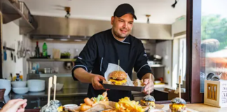 SE REQUIERE COCINERO PARA RESTAURANTE DE COMIDA RÁPIDA (FINES DE SEMANA), TIEMPO COMPLETO