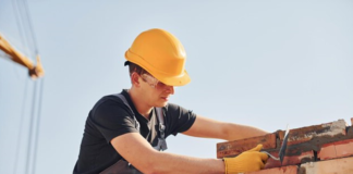 SE SOLICITA TRABAJADOR DE CONSTRUCCIÓN CON O SIN EXPERIENCIA PARA MONTADO DE ENCOFRADOS DE HORMIGÓN