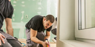 SE SOLICITA INSTALADOR DE PISOS LAMINADOS, VINIL Y ENTRE OTROS