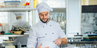 SE SOLICITA AYUDANTE DE COCINA PARA LABORES GENERALES, NO SE REQUIERE EXPERIENCIA (TIEMPO COMPLETO)