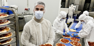 SE SOLICITA EMPACADOR PARA ENVASADO DE ALIMENTOS PREPARADOS