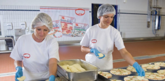 SE SOLICITA ENVASADOR PARA EMPAQUE DE ALIMENTOS (TIEMPO COMPLETO)