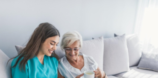 SE SOLICITA CUIDADORA DE ADULTO MAYOR 4 DÍAS A LA SEMANA (HOMBRE Y/O MUJER)