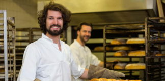 SE SOLICITA DEPENDIENTE DE PANADERÍA PARA ATENCIÓN AL CLIENTE Y PREPARACIÓN DE PAN, NO SE REQUIERE EXPERIENCIA