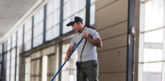 SE SOLICITA OPERARIO DE LIMPIEZA HOMBRE Y/O MUJER (HORARIO ROTATIVO)