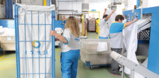 SE SOLICITA OPERARIO DE LAVANDERÍA PARA CONTROL Y PLANCHADO DE ROPA, NO SE REQUIERE EXPERIENCIA