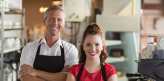SE REQUIERE AYUDANTE DE RESTAURANTE PARA ATENCIÓN AL CLIENTE Y LABORES GENERALES