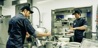 SE SOLICITA FRIEGAPLATOS PARA LIMPIEZA DE UTENSILIOS EN RESTAURANTE, NO SE REQUIERE EXPERIENCIA
