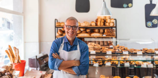 SE SOLICITA PERSONAL DE PANADERÍA PARA PREPARACIÓN DE PRODUCTOS Y CONTROL DE INVENTARIO