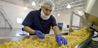 SE SOLICITA EMPACADOR PARA ENVASADO DE PRODUCTOS EN BOLSAS Y/O CAJAS