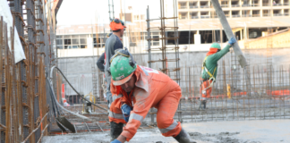 SE SOLICITA TRABAJADOR DE CONSTRUCCIÓN PARA VERTIDO DE HORMIGÓN, NO SE REQUIERE EXPERIENCIA