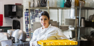 SE SOLICITA PILERO PARA REALIZAR LA LIMPIEZA PROFUNDA DE COCINA, NO SE REQUIERE EXPERIENCIA