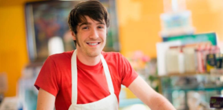 SE REQUIERE CAJERO Y AUXILIAR DE TIENDA PARA ATENCIÓN AL CLIENTE EN SUPERMERCADO