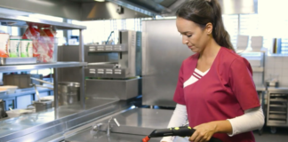 SE REQUIERE PILERO PARA LIMPIEZA Y DESINFECCIÓN DE SUPERFICIES EN COCINA