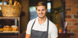 SE SOLICITA PERSONAL PARA PREPARAR SÁNDWICH Y ATENCIÓN AL CLIENTE EN RESTAURANTE DE COMIDA RÁPIDA